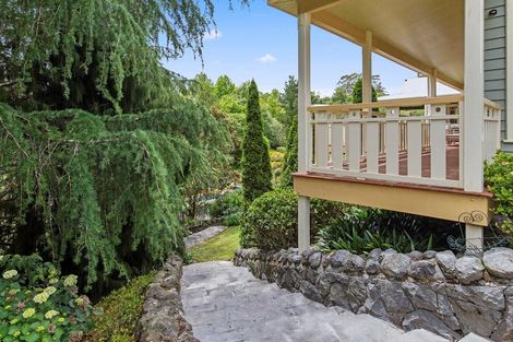 Photo of property in 3 Daphne Harden Lane, Paremoremo, Auckland, 0632