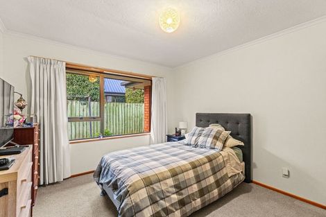 Photo of property in 33 Cherrywood Place, Redwood, Christchurch, 8051