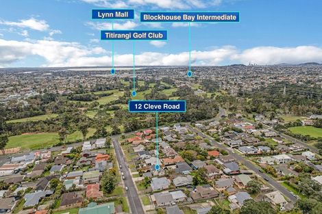 Photo of property in 12 Cleve Road, Green Bay, Auckland, 0604