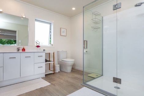 Photo of property in 107 Riverview Road, Whangamata, 3620