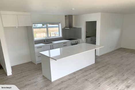 Photo of property in 15d Aeroview Drive, Beach Haven, Auckland, 0626