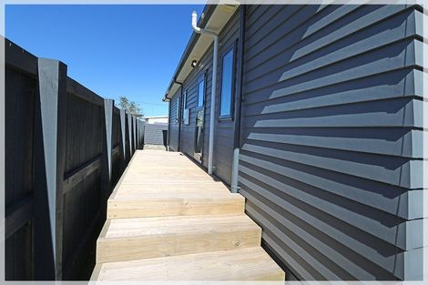 Photo of property in 1a Warren Street, Foxton Beach, 4815
