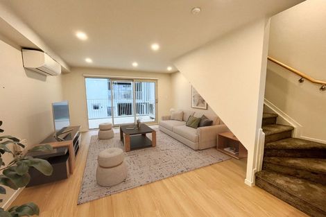 Photo of property in 16/9 Aeroview Drive, Beach Haven, Auckland, 0626