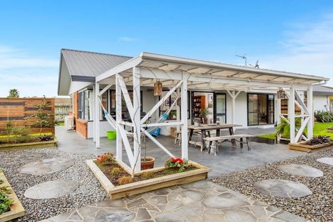 Photo of property in 14 Reef Avenue, Papamoa Beach, Papamoa, 3118