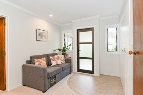 Photo of property in 52 James Cook Street, Havelock North, 4130