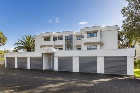 Photo of property in 15e Puriri Avenue, Orewa, 0931