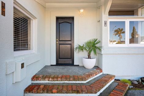 Photo of property in 9 Kinross White Street, Napier South, Napier, 4110
