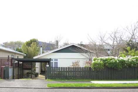 Photo of property in 38 Gaine Street, New Plymouth, 4310