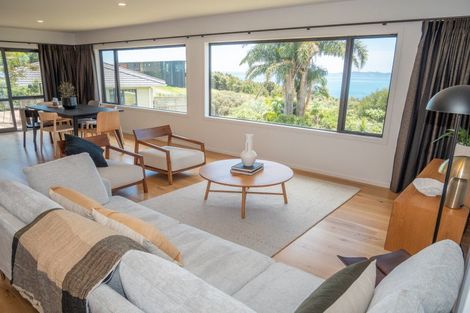 Photo of property in 24 Eagles Way, Cable Bay, 0420