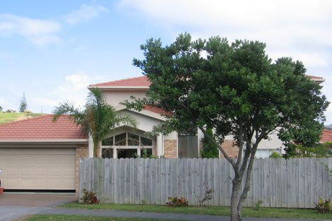 Photo of property in 12 Crimson Park, Oteha, Auckland, 0632