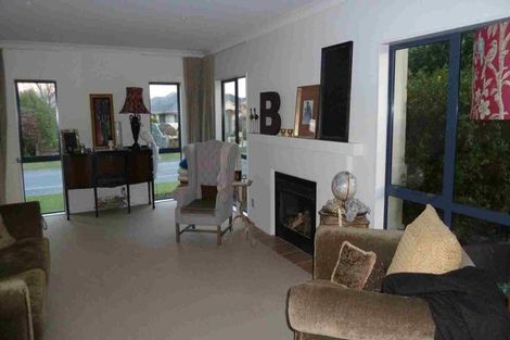 Photo of property in 28 Kinsella Crescent, Aidanfield, Christchurch, 8025