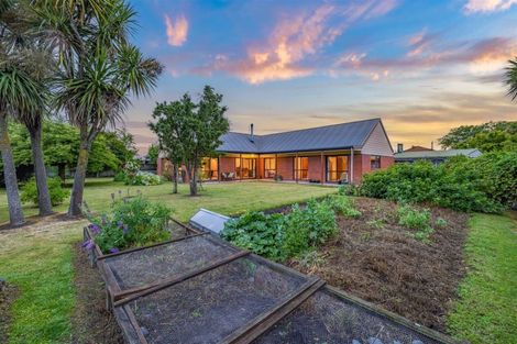 Photo of property in 18 Nepal Place, Burnside, Christchurch, 8053