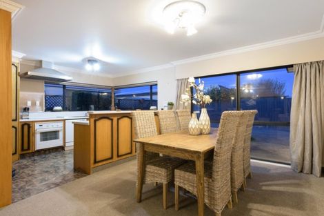 Photo of property in 52 Lotus Avenue, Mount Maunganui, 3116