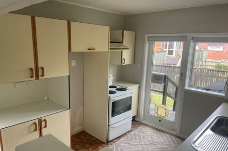 Photo of property in 2/52 Scenic Drive, Hillpark, Auckland, 2102