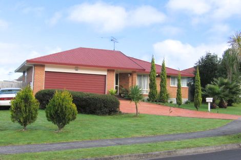 Photo of property in 6 Piper Place, Goodwood Heights, Auckland, 2105