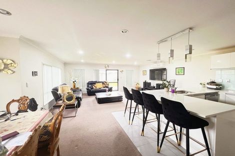 Photo of property in 4 Aster Place, Flat Bush, Auckland, 2019