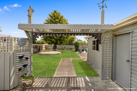 Photo of property in 1 Gunn Street, Gonville, Whanganui, 4501