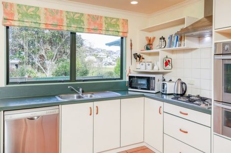 Photo of property in 2 Parkview Avenue, Western Heights, Hamilton, 3200