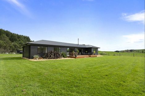 Photo of property in 336 Valley Road, Colyton, 4775