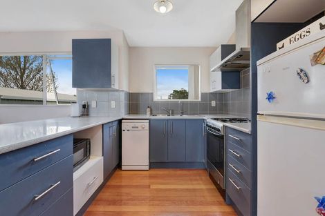Photo of property in 37 Te Pua School Road, Helensville, 0875