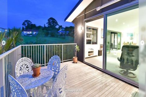 Photo of property in 117 Roberta Crescent, Orewa, 0931