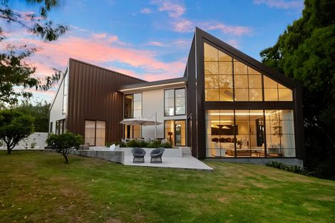 Photo of property in 366 Frankley Road, Ferndale, New Plymouth, 4310