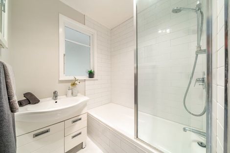 Photo of property in 5 John Street, Stokes Valley, Lower Hutt, 5019