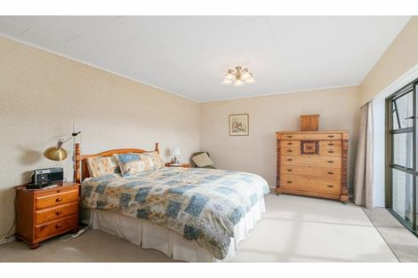 Photo of property in 13a Norton Park Avenue, Fairfield, Lower Hutt, 5011