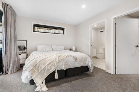 Photo of property in 5 Howden Drive, Jacks Point, 9371