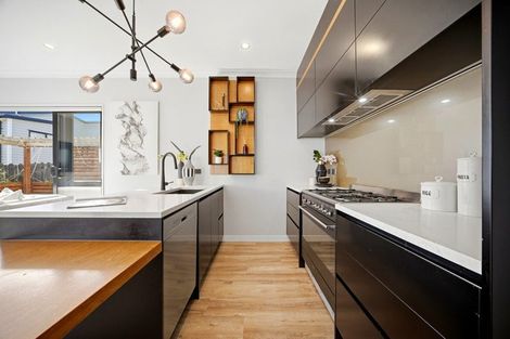 Photo of property in 20 Riroriro Road, Hobsonville, Auckland, 0616