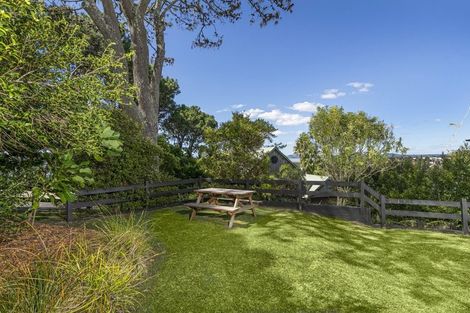 Photo of property in 199 West Harbour Drive, West Harbour, Auckland, 0618