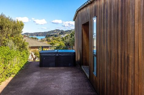 Photo of property in 33c Ocean Road, Surfdale, Waiheke Island, 1081