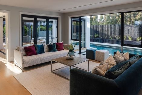 Photo of property in 112 Arran Point Parade, Orewa, 0931