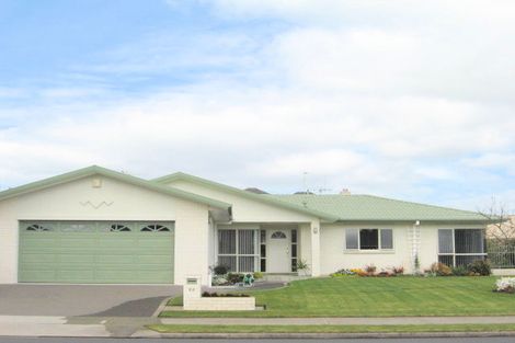 Photo of property in 66 Santa Monica Drive, Papamoa Beach, Papamoa, 3118