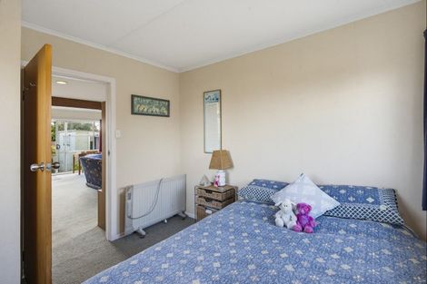 Photo of property in 4 Carlisle Street, Levin, 5510