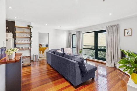 Photo of property in Courtenay Apartments, 401/120 Courtenay Place, Te Aro, Wellington, 6011