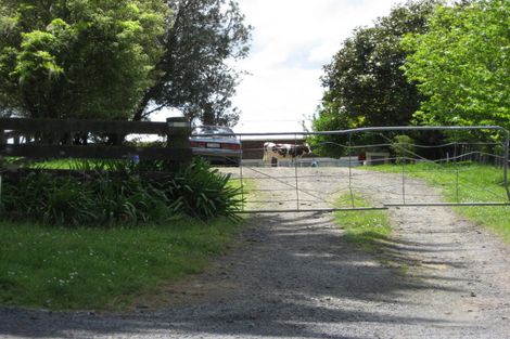 Photo of property in 180 Hanham Road, Kumeu, 0891