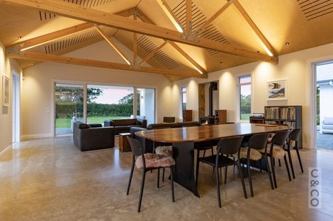 Photo of property in 88 Taupaki Road, Taupaki, Henderson, 0782