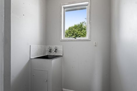 Photo of property in 19 Shaldon Crescent, Blagdon, New Plymouth, 4310