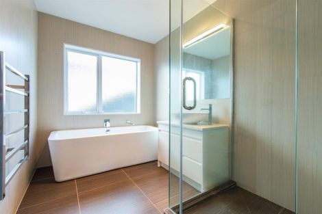 Photo of property in 27 Edgewater Drive, Karaka, Papakura, 2113