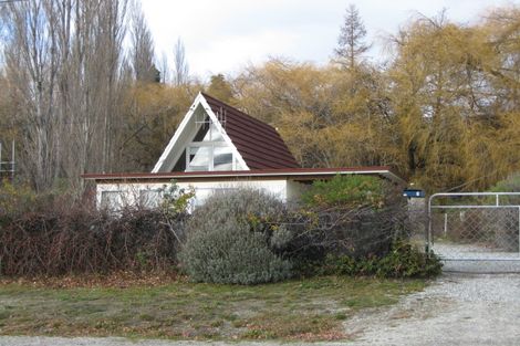 Photo of property in 3 Aubrey Road, Wanaka, 9305