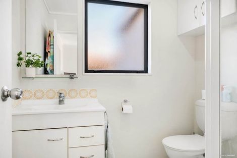 Photo of property in 225a Finlayson Avenue, Clendon Park, Auckland, 2103