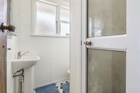 Photo of property in 41 Chingford Close, Mangere, Auckland, 2022