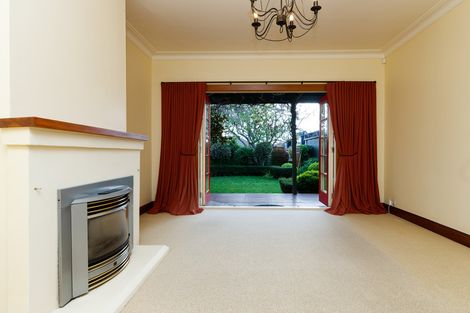 Photo of property in 21 Phoenix Avenue, Hokowhitu, Palmerston North, 4410