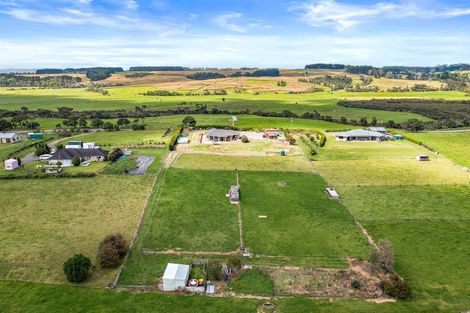 Photo of property in 251 Mairetahi Road, South Head, Helensville, 0874