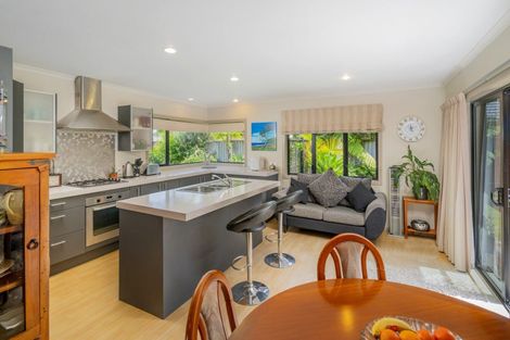 Photo of property in 13 Cobham Lane, Whitianga, 3510