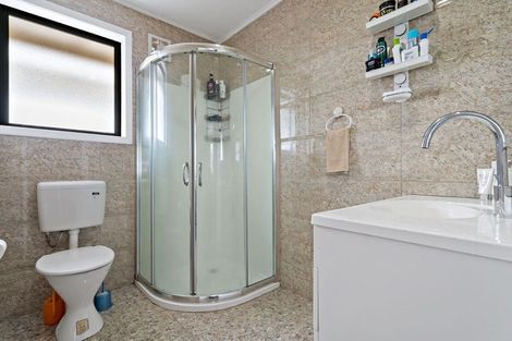 Photo of property in 39 Patts Avenue, Glendene, Auckland, 0602