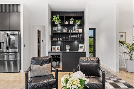 Photo of property in 72 Point Wells Road, Point Wells, 0986