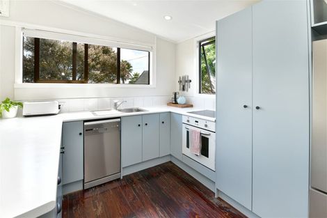Photo of property in 19b Tiri Road, Manly, Whangaparaoa, 0930