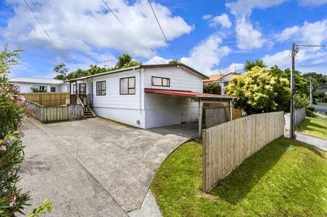 Photo of property in 1/65 Stanley Road, Glenfield, Auckland, 0629